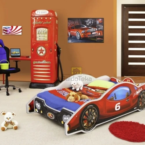 Stilinga lova su LED apšvietimu ir mediniais elementais