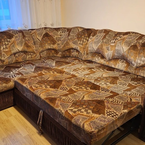 Minkštas kampas „Bitė“ dovanai