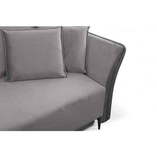 Juoda metalinėmis kojomis kampinė sofos grupuotė