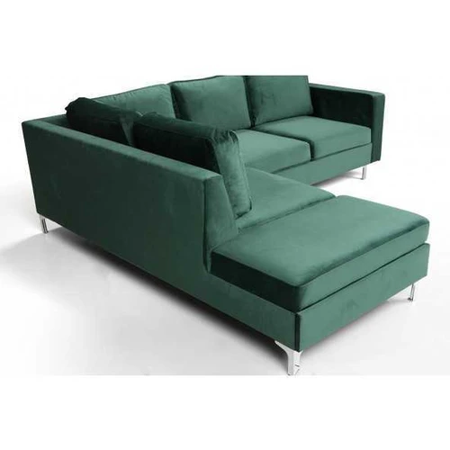 Kampinė sofa su pridėtomis pagalvėlėmis, metalinėmis kojomis