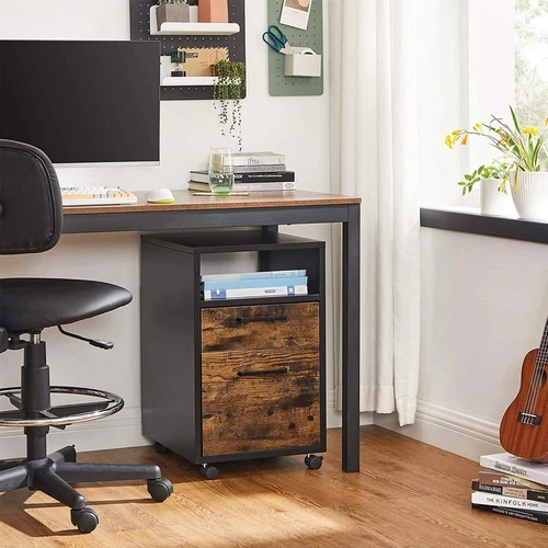 Moderni medienos ir plieno spintelė jūsų namams