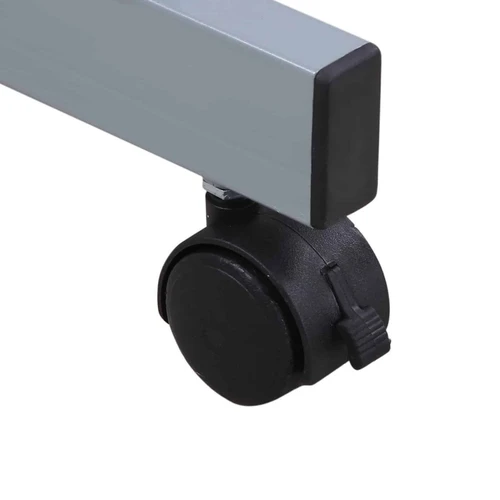 Modernus stalas su aiškiomis linijomis ir patogumu