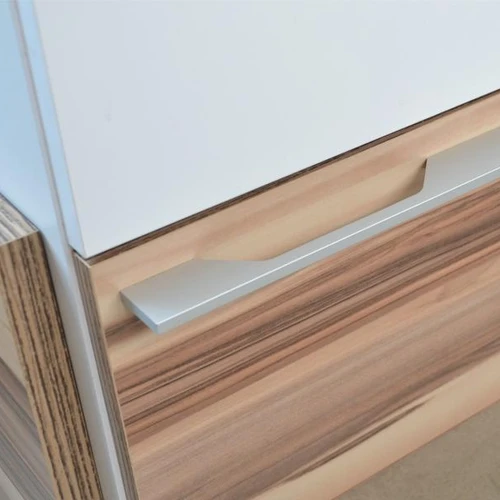 Praktiškas stalas bet kuriam interjerui