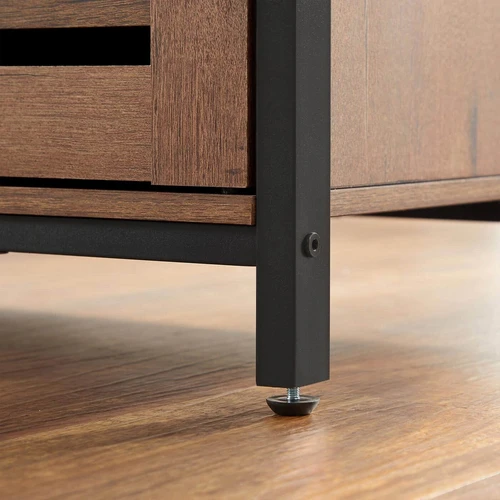 Elegantiškas naktinis staliukas su grotelėmis