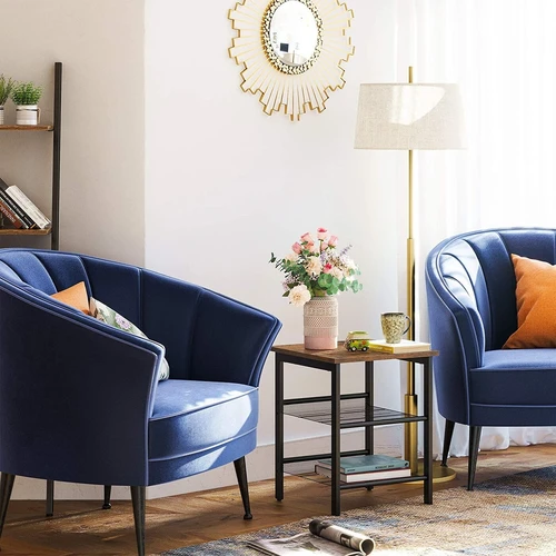 Šoniniai staliukai ir šešiakampis raktas