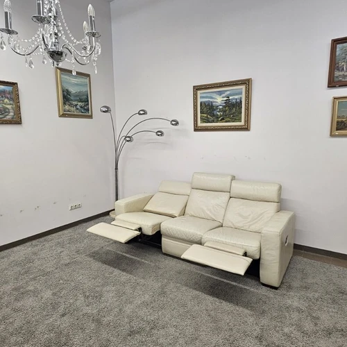 Naudoti baldai puikios būklės – kreminė sofa