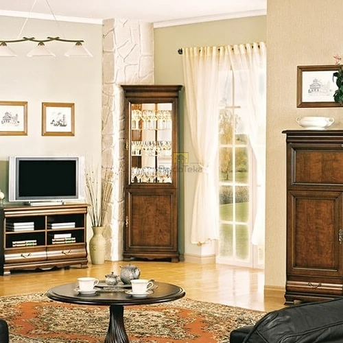 Moderni spinta naujojo riešuto spalva