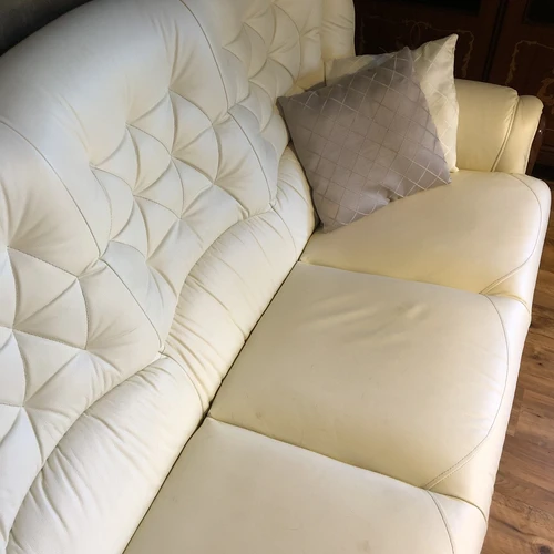 Odinė sofos komplektas – itališkas stilius