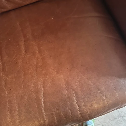 Sofų komplektas su pufu ir foteliu – puiki būklė