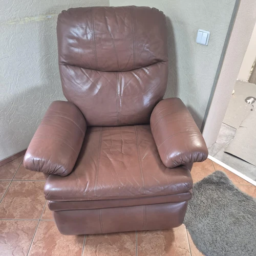 Odinis gulimas krėslas