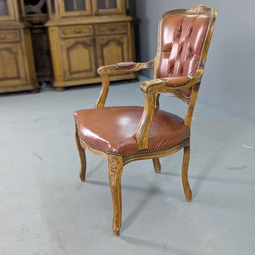 Patogus odinis krėsliukas – puikus sprendimas svetainei