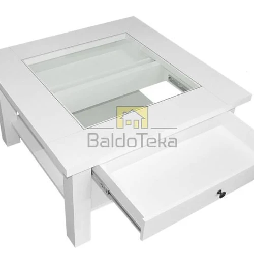 Moderni balta matinė spinta – idealus sprendimas jūsų namams