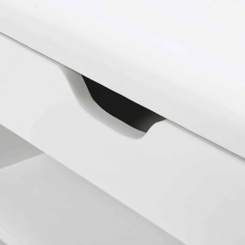 Tvarkingumo sprendimas visai šeimai su batų suoliuku