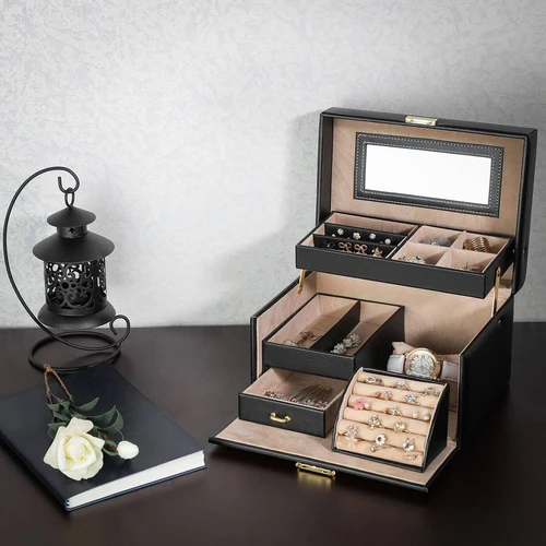 Kilni papuošalų dėžutė su dirbtine oda ir medienos plokšte