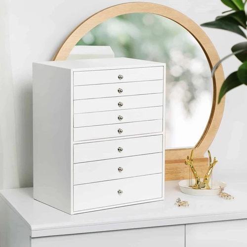 8 lygių papuošalų dėžutė balta