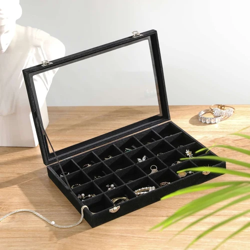 Juoda SONGMICS papuošalų dėžutė – stilingas sprendimas jūsų aprangai