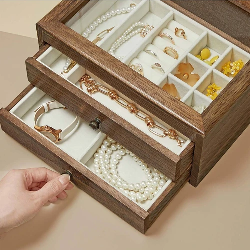 Idealus dovanų pasirinkimas – SONGMICS papuošalų dėžutė