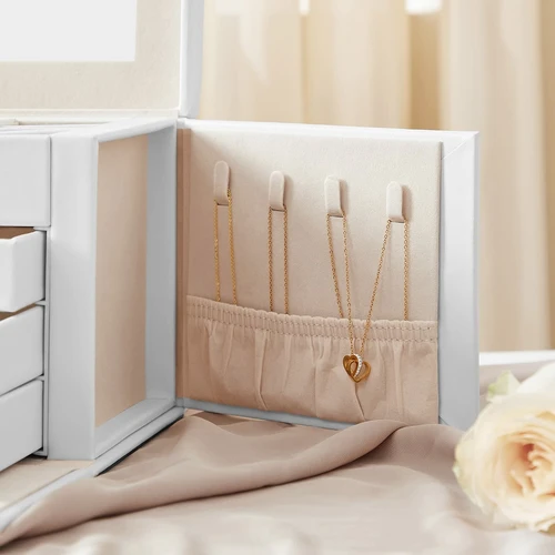 Puiki dovanos idėja – papuošalų dėžutė su 2 kišenėmis