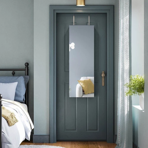 Veidrodinė spintelė su durelėmis