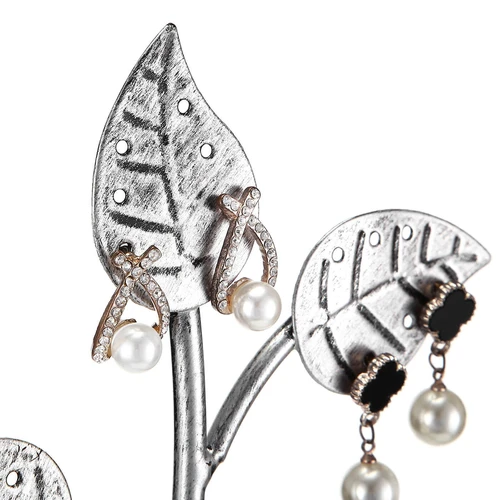 Songmics papuošalų rėmas – romantiškas ir praktiškas sprendimas