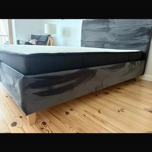 Talpi lova su gobelenu