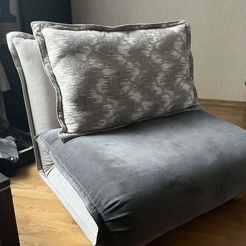 Parduodu ištiesiamą fotelį