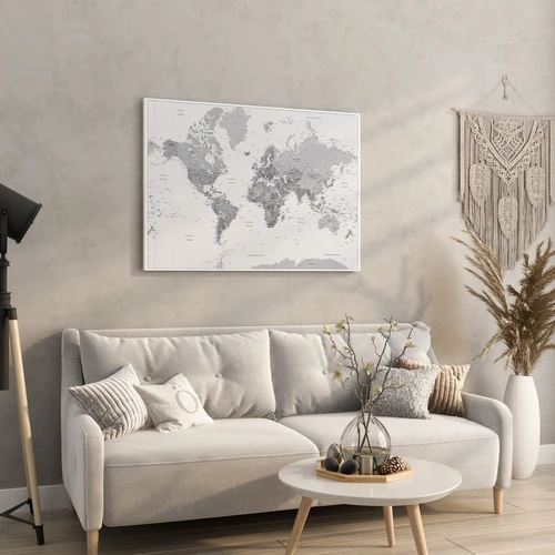 Ryškūs žemėlapiai su apsauginiu laku iki 100 metų