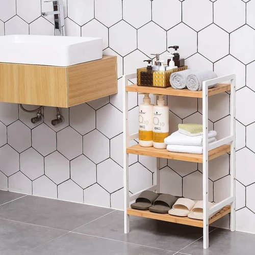 Natūrali bambuko lentyna su moderniu dizainu