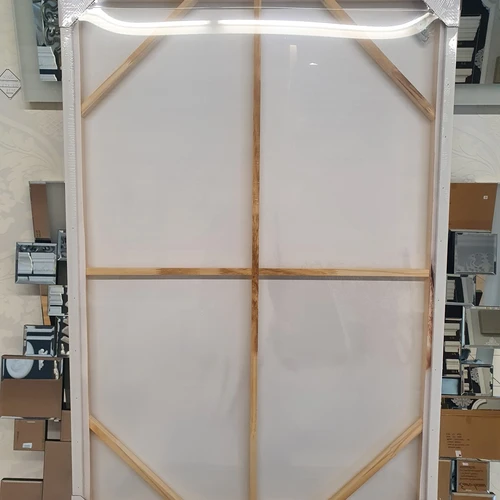 Medinis rėmas su baltu apvadu