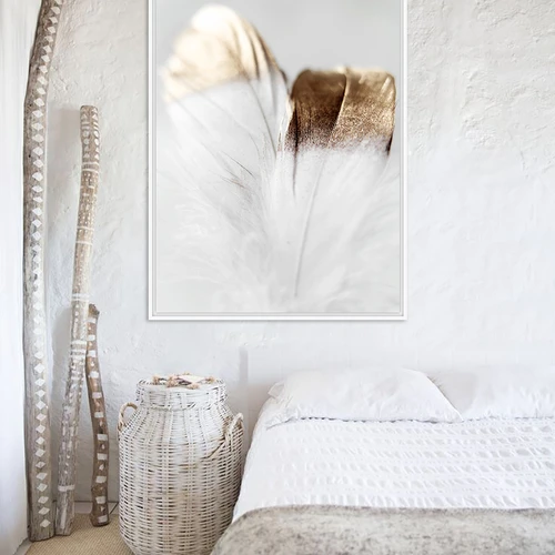 Aukso, baltos ir pilkos spalvos paveikslas