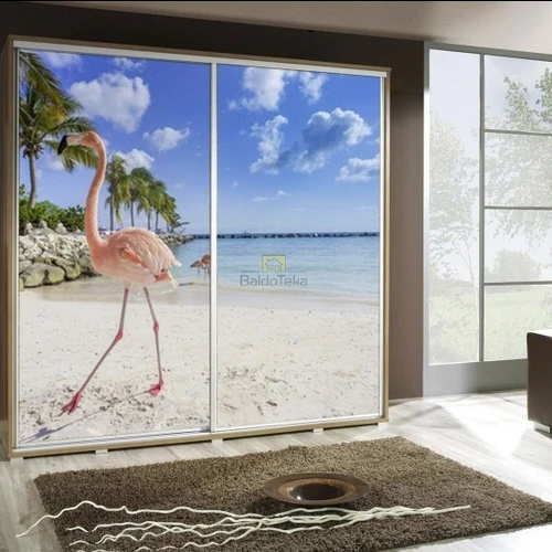 Patvari ir patogi spinta su aukšta kokybe