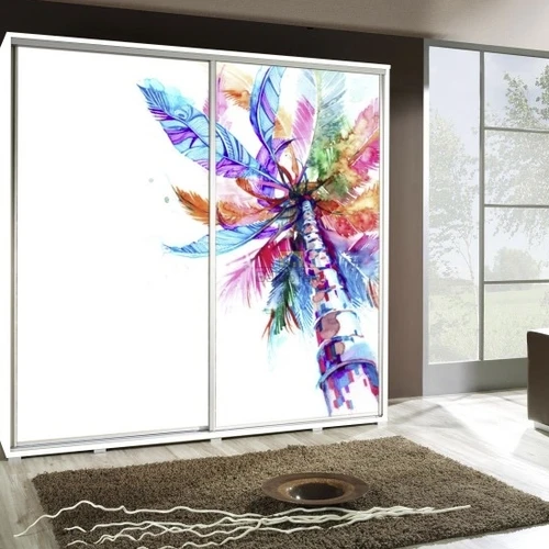 Patvari ir kokybiška spinta su modernia bėgelių sistema