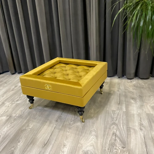 Prabangus rankų darbo kavos staliukas