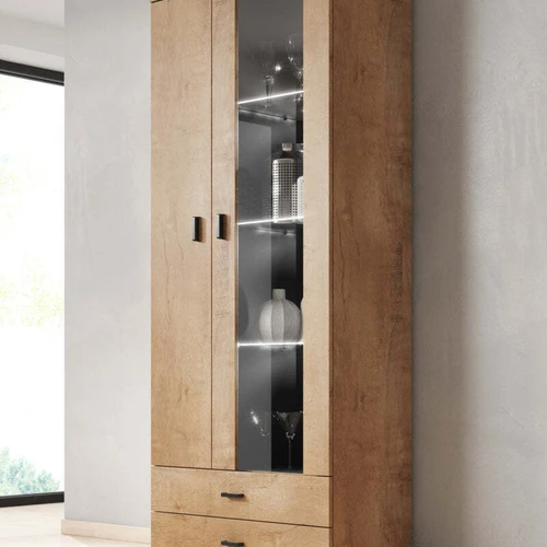 Kompaktiška spinta su moderniu dizainu, 192 cm aukščio