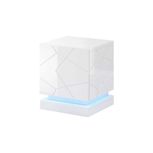 Stilinga komoda su cokolio kojomis ir frezuotais šonais