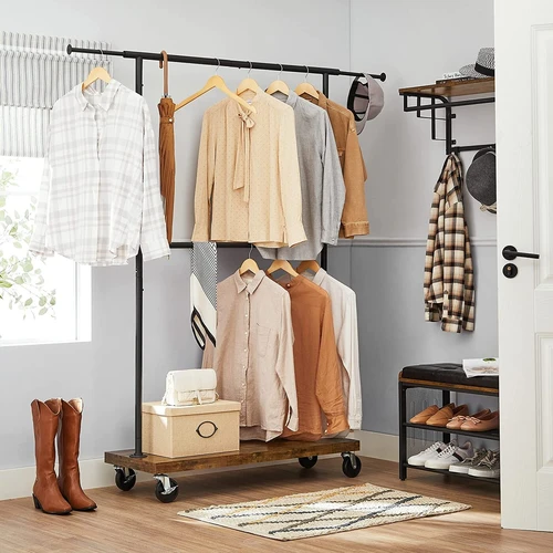 Modernus vintažinis drabužių laikiklis su aksesuarų pakuote