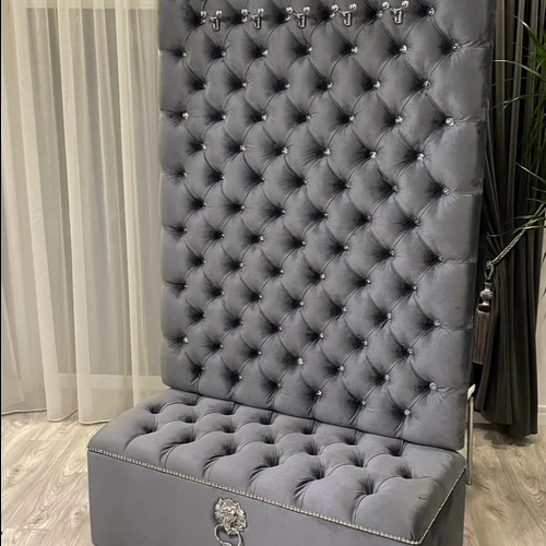 Veliūriniai prieškambario komplektai – stilinga ir funkcionali erdvė