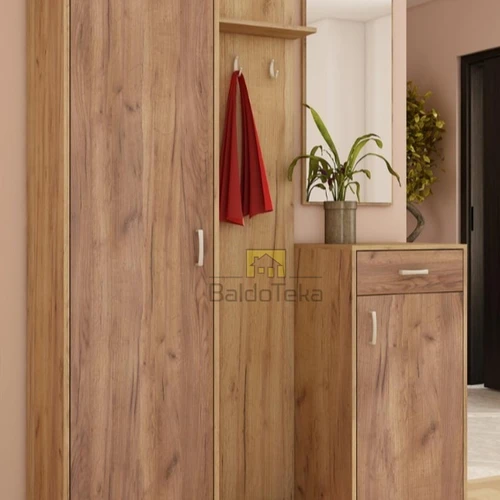 Plati spinta su atskirai statomomis dalimis