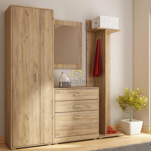 Didelė spinta su veidrodžiu, 190 cm aukščio, patogi