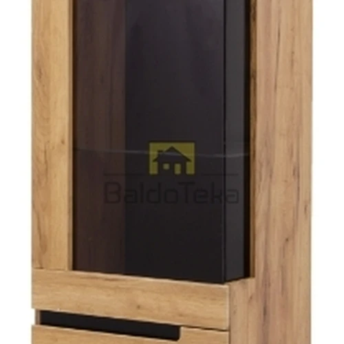 Stilinga spinta su apšvietimu ir moderniu dizainu