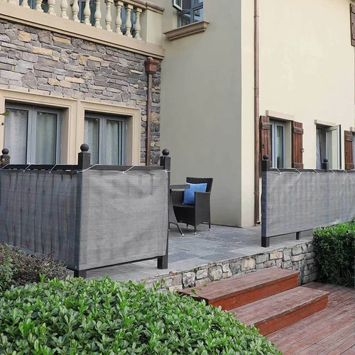 Vandeniui atsparus privatumo ekranas