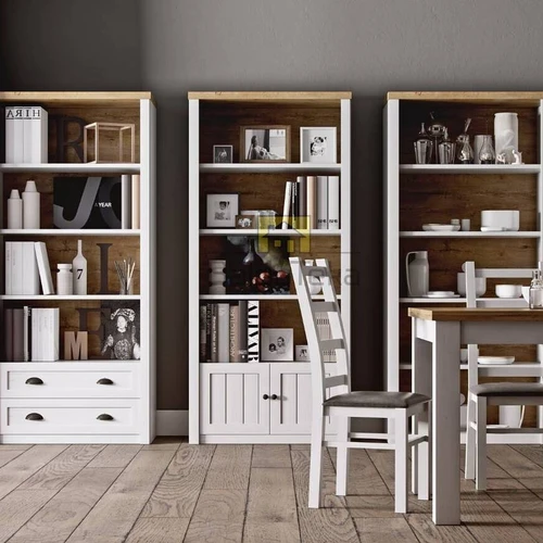 Elegantiškas spintos dizainas – tamsus ąžuolas ir pušis