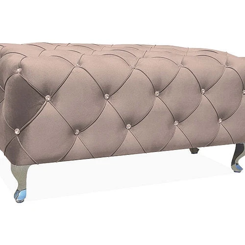 Praktiškos spintos su stiklinėmis durimis