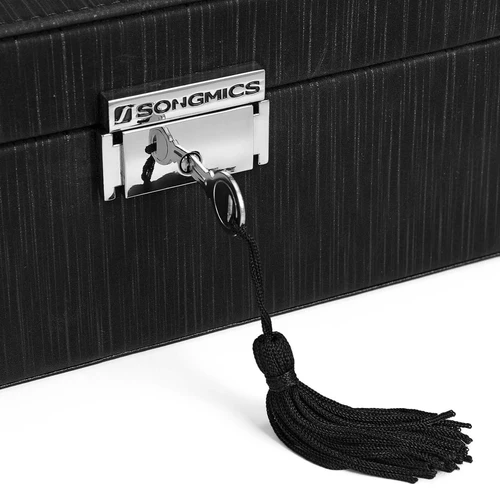 Idealus dovanų rinkinys – papuošalų dėžutė su atverčiamu skyriumi