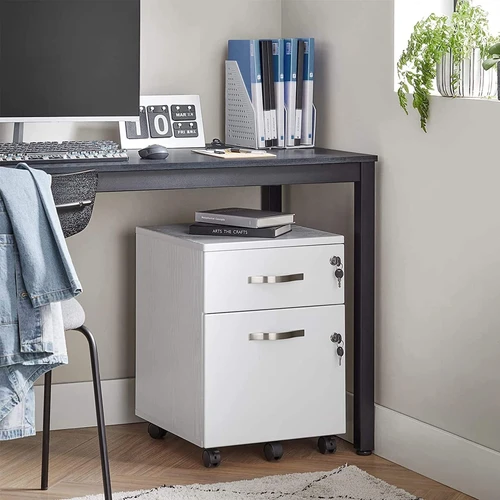 Patogi spinta su ratukais ir naktiniu staliuku