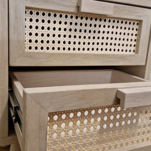 Naujos rankų darbo spintelės su lukšto faneruote