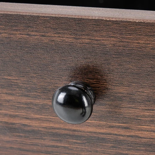 Kokybiška spinta su miltelinio dažymo plieno detalėmis