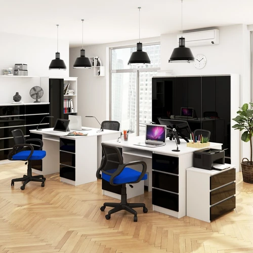 Elegantiškas juodas stalas su blizgia apdaila ir ABS apvadu