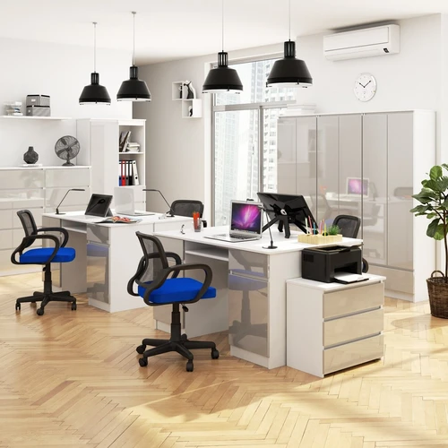 Ergonominis rašomasis stalas su dideliu išdėstymo plotu