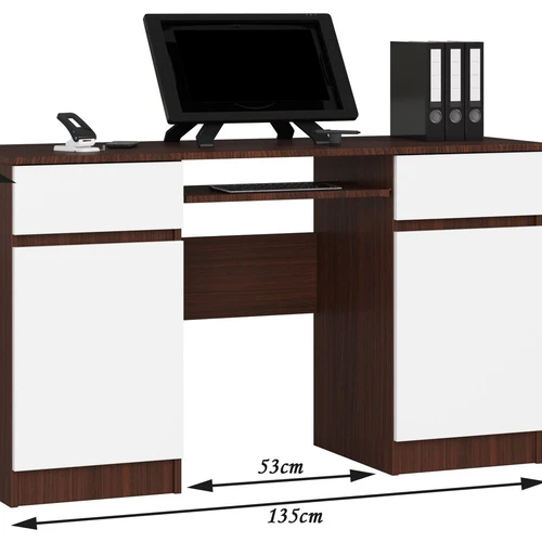 Laminuotas stalas su daugybe vietos ir patogiomis durelėmis